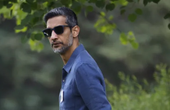 Stanford students protest during Sundar Pichai speech